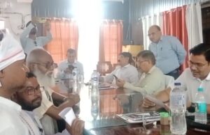 विद्यालयों में आर्थिक शोषण के खिलाफ भारतीय मजदूर संघ ने प्रदर्शन कर सौंपा ज्ञापन