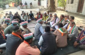 मनरेगा बचाओ संघर्ष अभियान के तहत कांग्रेसियों ने की जनजागरूकता कार्यक्रम की शुरुआत