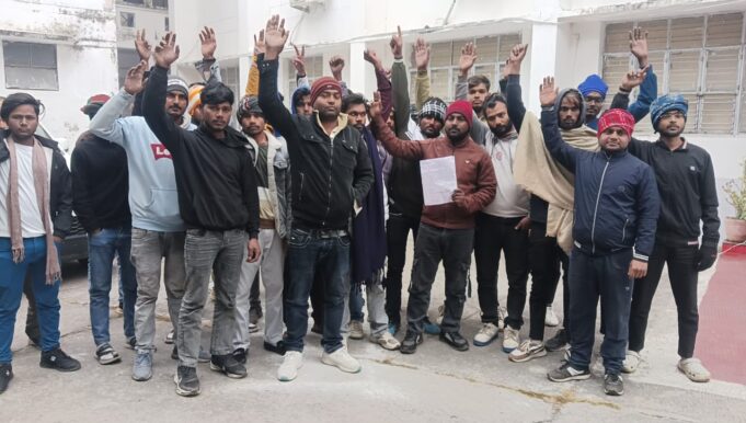 दबँगों पर लगा रविदास धर्मशाला और मंदिर की जमीन पर कब्जा करने का आरोप