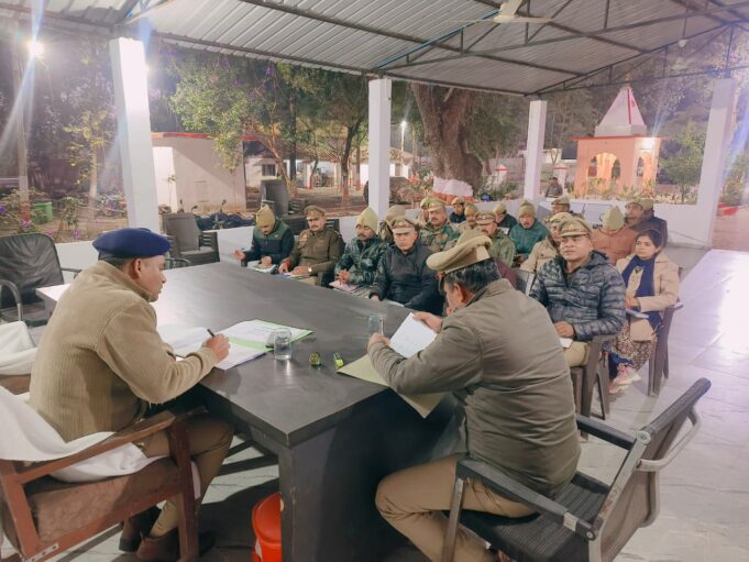 सीओ ने थाना कुलपहाड़ में विवेचकों के साथ की समीक्षा बैठक